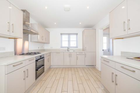 7 Brogdale Close, Faversham, ME13 8GL