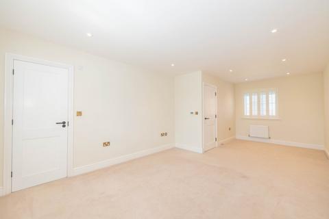 7 Brogdale Close, Faversham, ME13 8GL