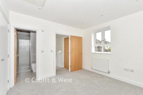 3 bedroom detached house for sale, Kingsley Grove, Reigate, Surrey