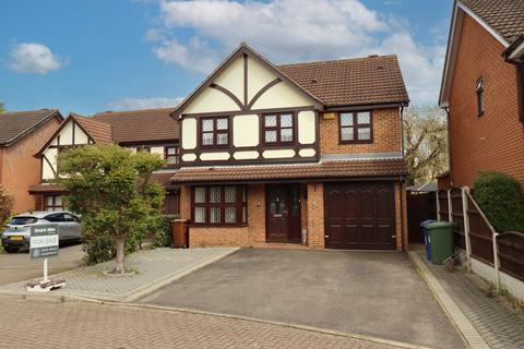 62 Catharine Close, Chafford Hundred, Grays, RM16 6QH