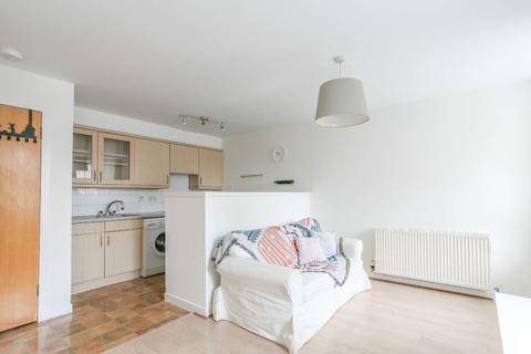 1 bedroom flat to rent, Buccleuch Street, Newington, Edinburgh, EH8