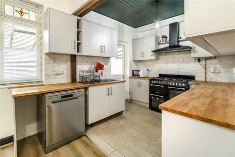 3 bedroom end of terrace house to rent, Avery Hill, London, SE9