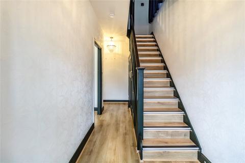 3 bedroom end of terrace house to rent, Avery Hill, London, SE9