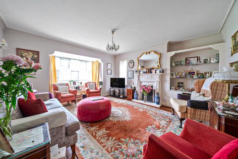 Flat 20, Ayr Court Monks Drive, London, W3 0EA