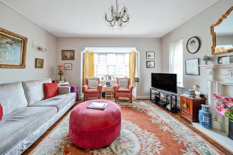 Flat 20, Ayr Court Monks Drive, London, W3 0EA