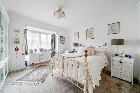 Flat 20, Ayr Court Monks Drive, London, W3 0EA