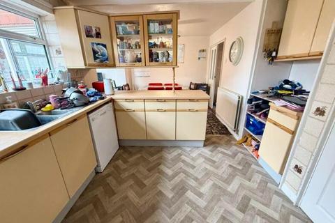 4 bedroom semi-detached house for sale, Whitemere Road, Mount Pleasant, Shrewsbury