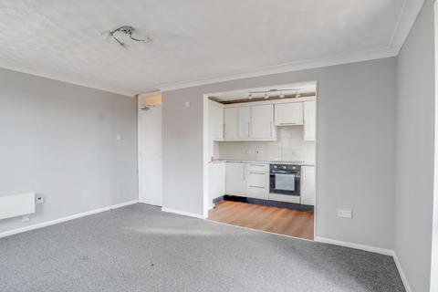 2 bedroom flat to rent, Chestnut Drive, Soham, CB7