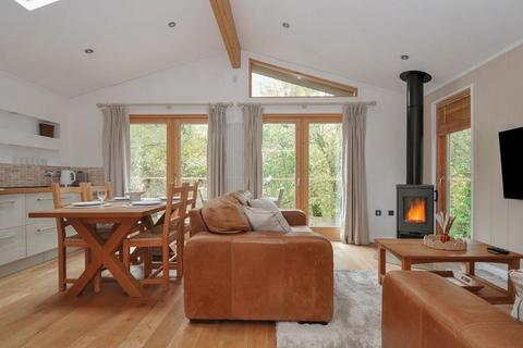 2 bedroom lodge for sale, 2 Streamside Stonerush Lakes, Looe PL13
