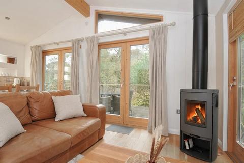 2 bedroom lodge for sale, 2 Streamside Stonerush Lakes, Looe PL13