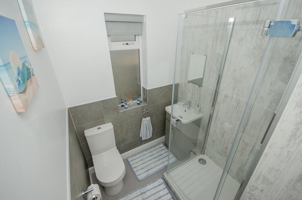 Shower room.jpg