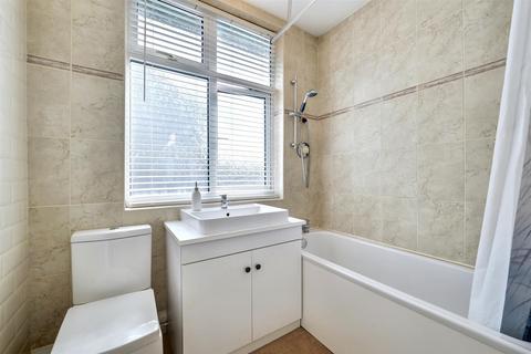 22 Beeby Road, Scraptoft, Leicester, LE7 9SG