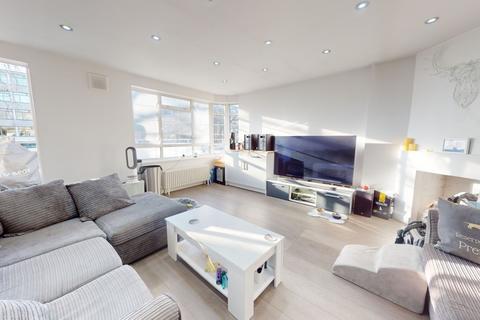 3 bedroom flat for sale, Longfield House, W5
