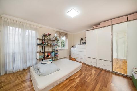 4 bedroom terraced house for sale, Eaton Drive, Kingston Upon Thames KT2