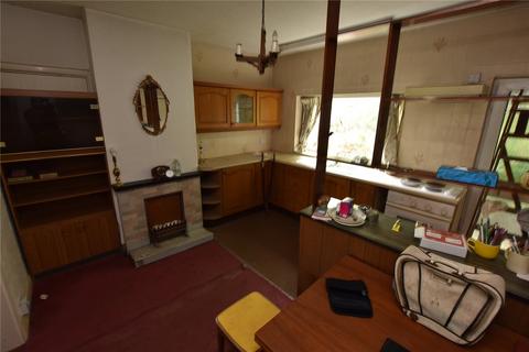19 Heathfield, Leeds, LS16 6AQ