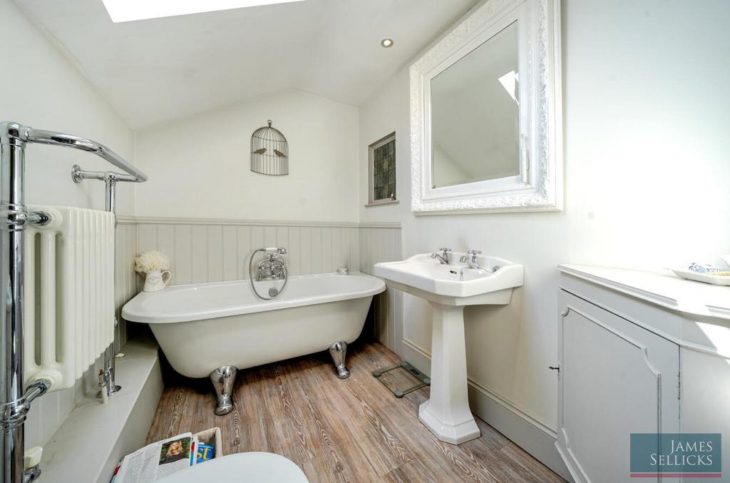 Ensuite bathroom