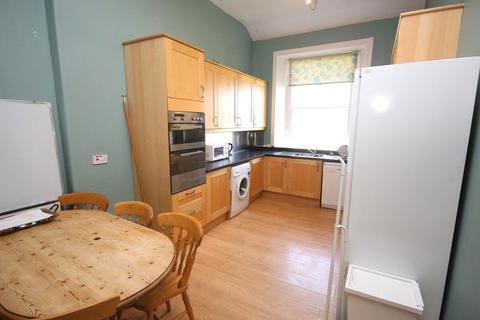 5 bedroom flat to rent, Thirlestane Road, Edinburgh