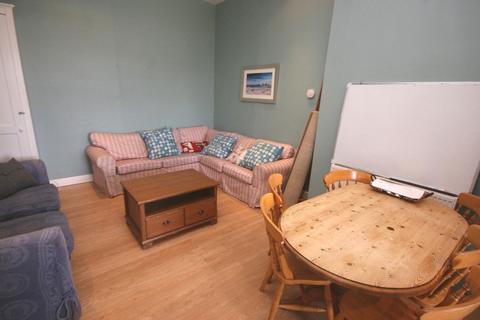 5 bedroom flat to rent, Thirlestane Road, Edinburgh