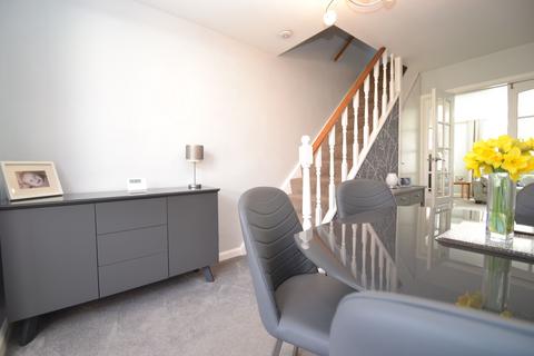 10 Elmfield, Baildon, Shipley, BD17 6JB