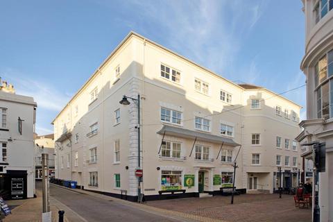 Bank Street Teignmouth TQ14 8FN
