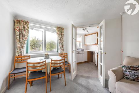 2 bedroom flat for sale, Kennett Court, Oakleigh Close, Swanley, Kent, BR8