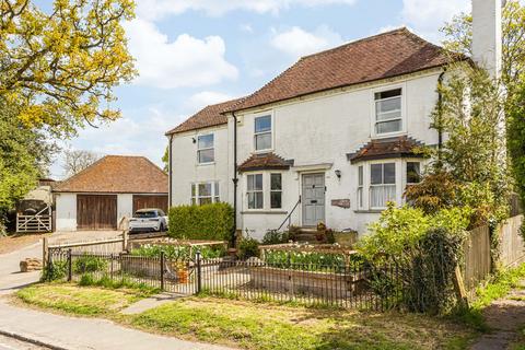 Highmead Newtons Hill, Hartfield, TN7 4DH