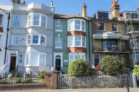 Prospect Terrace, Ramsgate, CT11