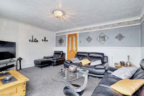 9 Nordmann Place, South Ockendon, RM15 6XA