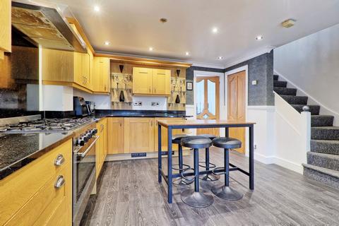 9 Nordmann Place, South Ockendon, RM15 6XA