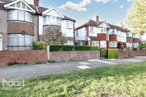 Whitton Avenue West, Greenford