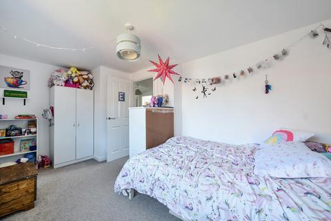 49 Charlesby Drive, Watchfield, Swindon, SN6 8RT