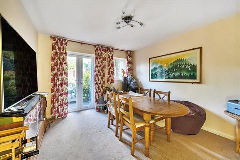 3 Hutton Road, Ash Vale, Aldershot, GU12 5EY