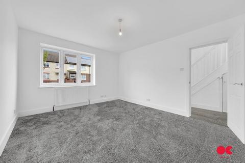 54 Central Drive, Hornchurch, RM12 6AX