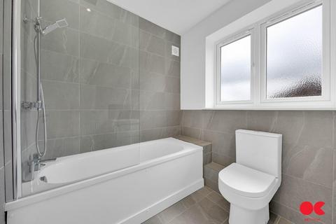54 Central Drive, Hornchurch, RM12 6AX