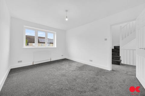 54 Central Drive, Hornchurch, RM12 6AX