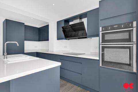 54 Central Drive, Hornchurch, RM12 6AX