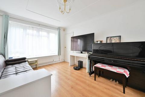 192 Elm Road, New Malden, KT3 3HT