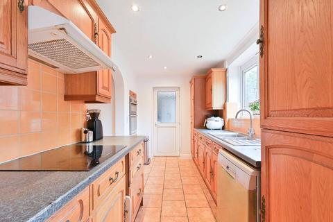 192 Elm Road, New Malden, KT3 3HT