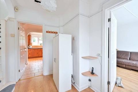 192 Elm Road, New Malden, KT3 3HT