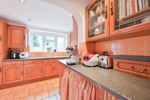 192 Elm Road, New Malden, KT3 3HT