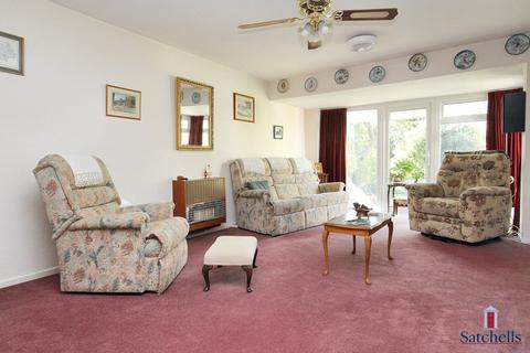 4 bedroom detached house for sale, Broadcroft, Letchworth Garden City, SG6