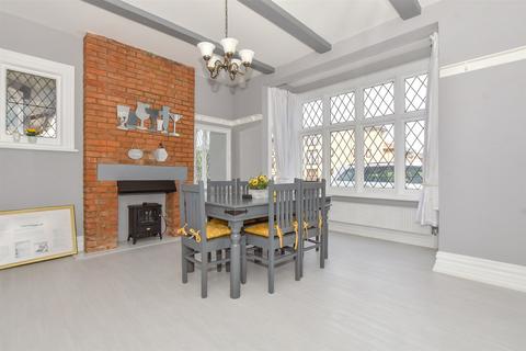 4 bedroom detached house for sale, Butts Green Road, Hornchurch, Essex