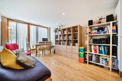 1 bedroom apartment for sale, Lewisham Way, London