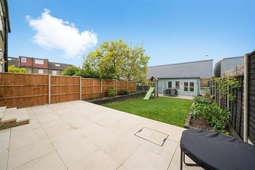 74 Holme Lacey Road - Q0vt8j3tzr MLYc Mj Yy Jd.jpg