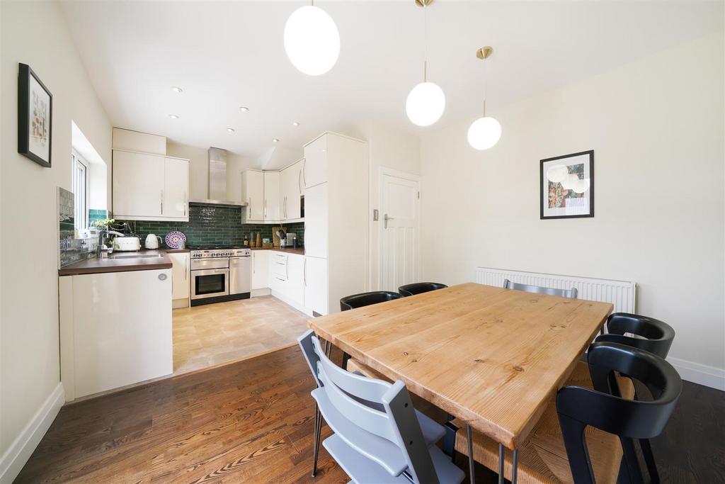 74 Holme Lacey Road - ITsrf J4 GJTFgjyr N7 T9y.jpg