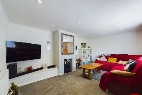 105 Ermin Park, Brockworth, Gloucester, GL3 4DG