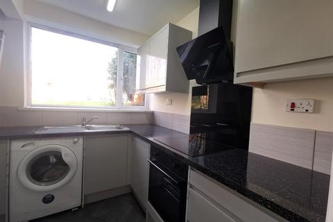 2 bedroom flat to rent, Chelsea Court, Birmingham