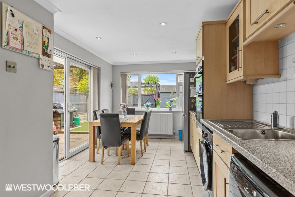 Ranworth Avenue 4.jpg