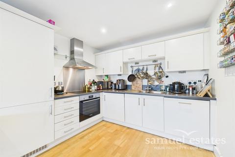 2 bedroom apartment for sale, Chapter Way, Colliers Wood, SW19
