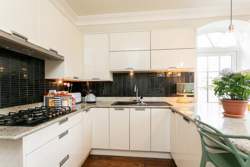 Kitchen/breakfast rm